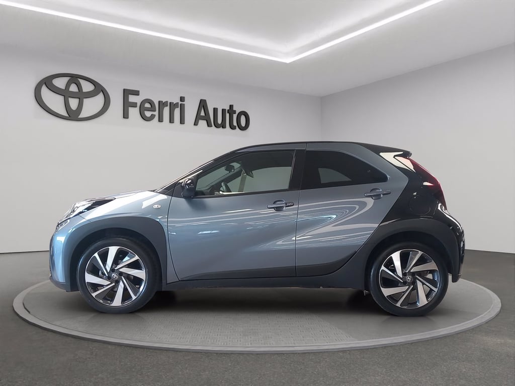 TOYOTA Aygo x 1.0 lounge 72cv