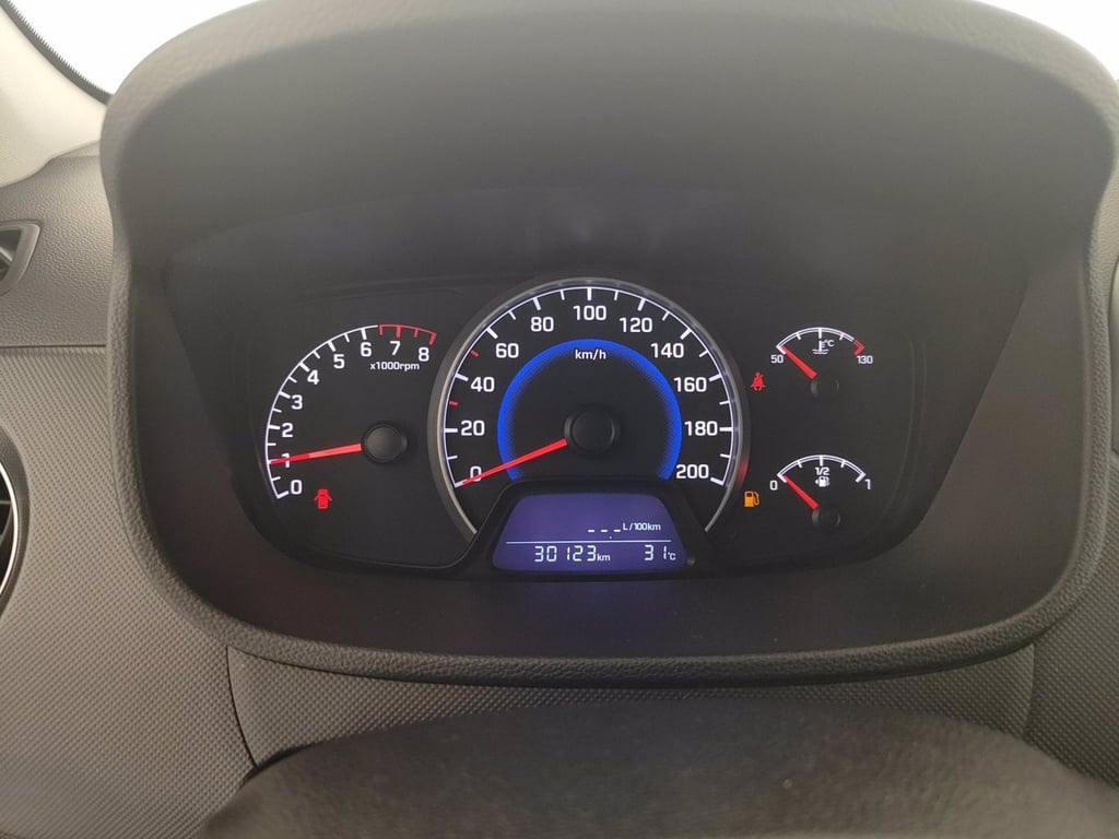 HYUNDAI i10 1.0