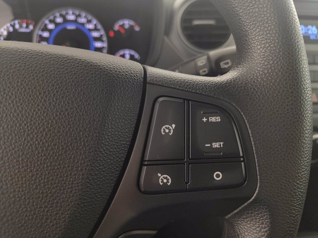 HYUNDAI i10 1.0