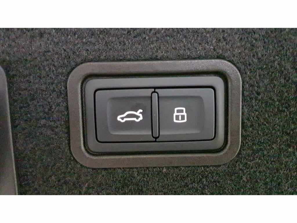 AUDI A8 50 3.0 tdi mhev quattro tiptronic