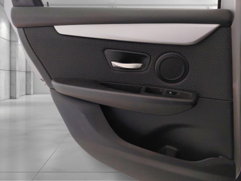 BMW 218i active tourer advantage my15