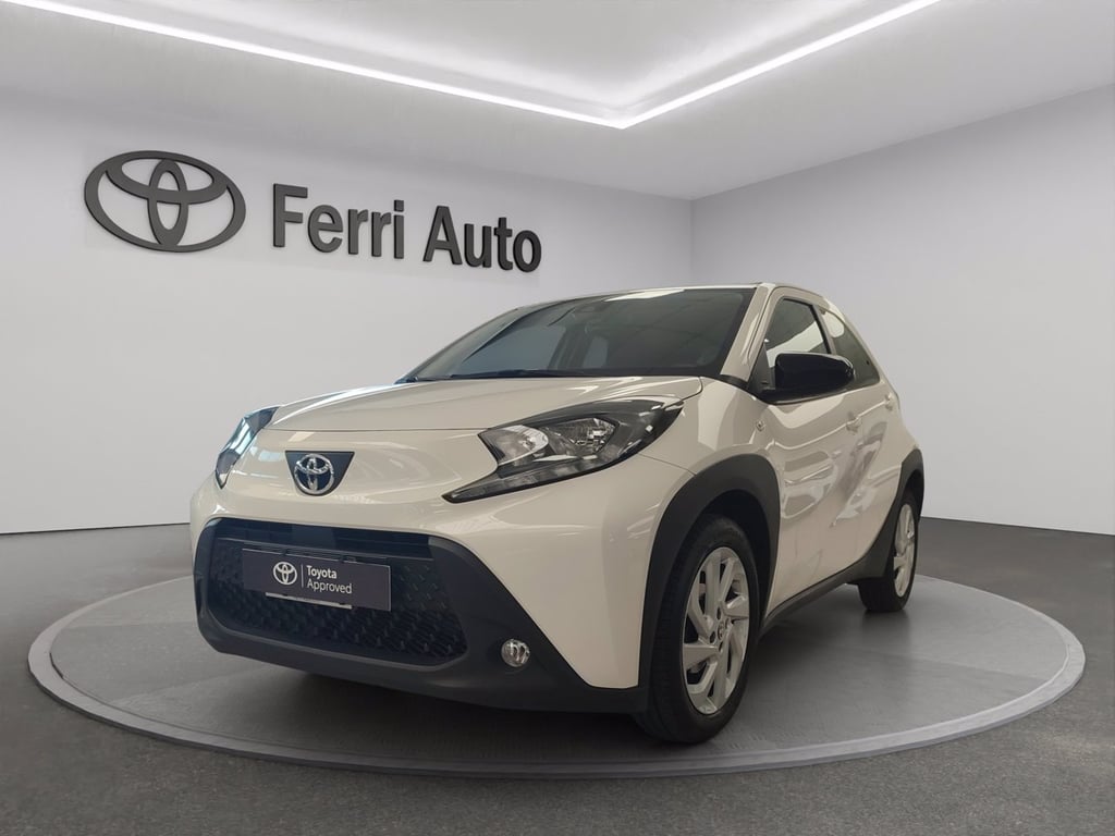 TOYOTA Aygo x 1.0 active 72cv s-cvt
