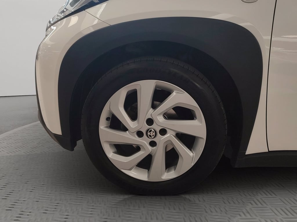TOYOTA Aygo x 1.0 active 72cv s-cvt