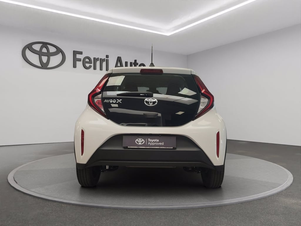 TOYOTA Aygo x 1.0 active 72cv s-cvt