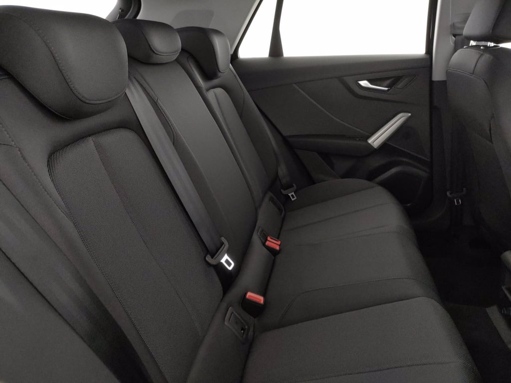 AUDI Q2 35 2.0 tdi business advanced s-tronic