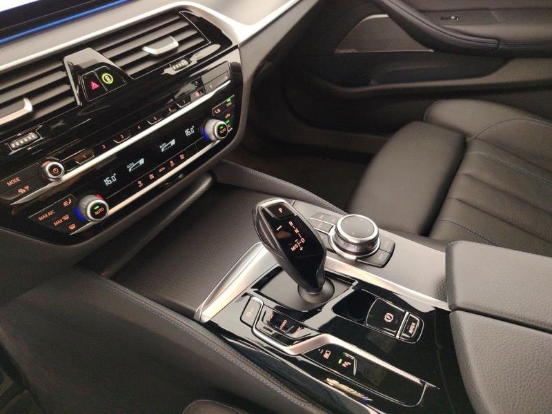 BMW 530e touring xdrive msport auto