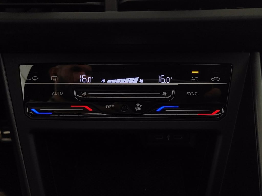 VOLKSWAGEN Taigo 1.0 tsi r-line 110cv