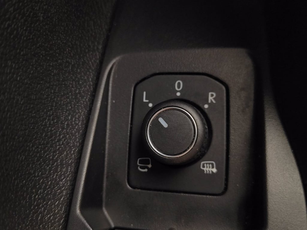 VOLKSWAGEN Taigo 1.0 tsi r-line 110cv