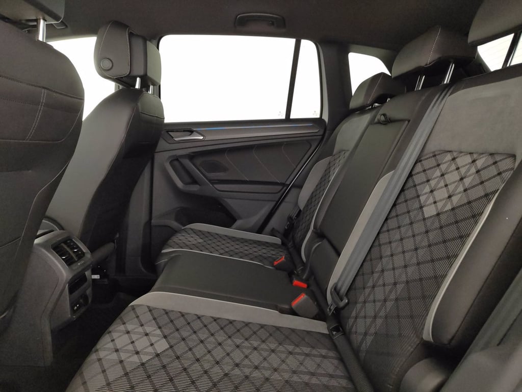 VOLKSWAGEN Tiguan 2.0 tdi r-line 150cv dsg