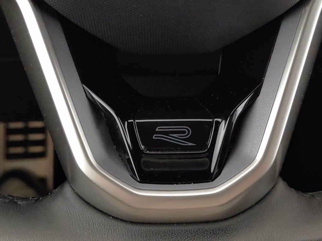 VOLKSWAGEN Tiguan 2.0 tdi r-line 150cv dsg