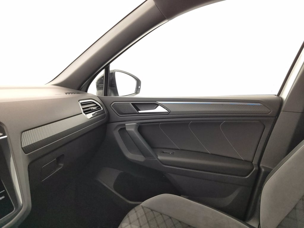 VOLKSWAGEN Tiguan 2.0 tdi r-line 150cv dsg