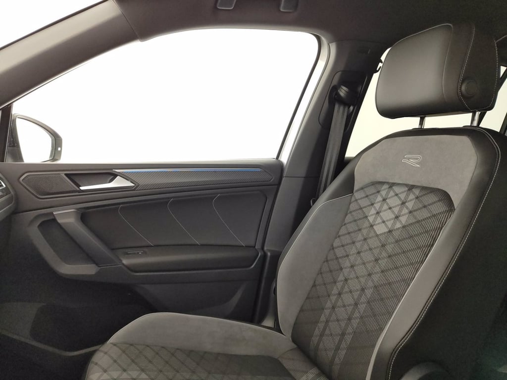 VOLKSWAGEN Tiguan 2.0 tdi r-line 150cv dsg