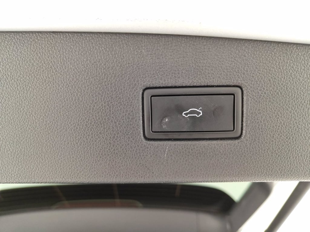 VOLKSWAGEN Tiguan 2.0 tdi r-line 150cv dsg