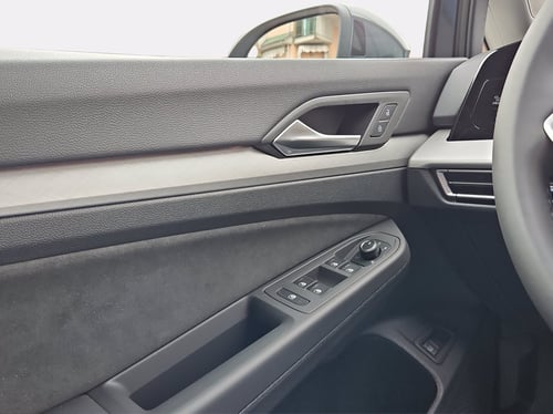 VOLKSWAGEN Golf 1.5 tsi ehybrid life 204cv dsg