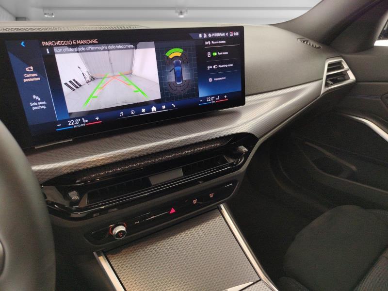 BMW 320d touring mhev 48v xdrive msport auto