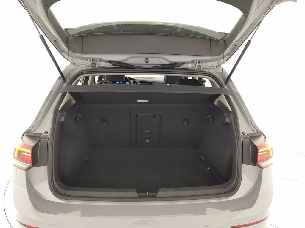 VOLKSWAGEN Golf 1.0 tsi evo life 110cv