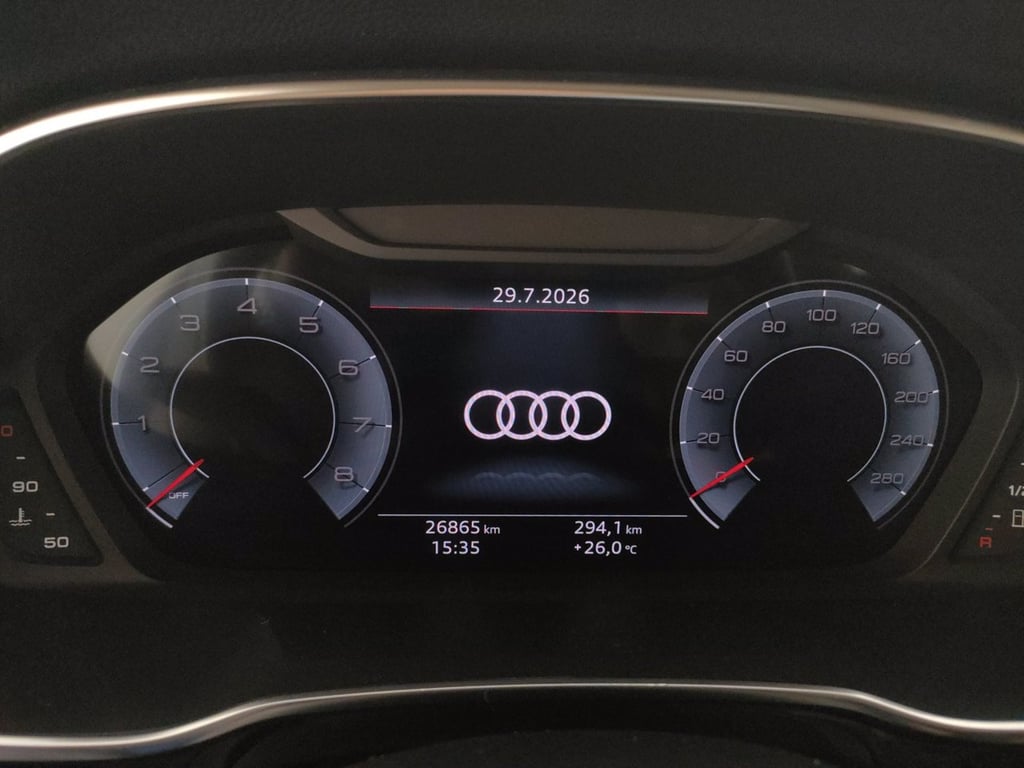 AUDI Q3 35 1.5 tfsi business advanced s-tronic