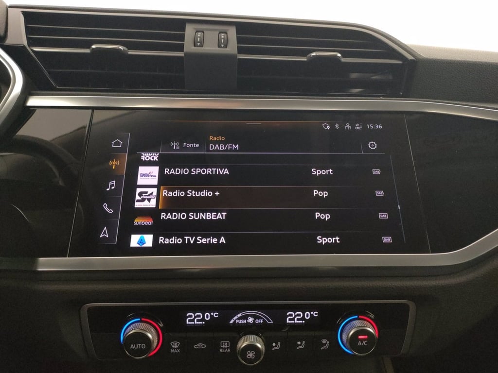 AUDI Q3 35 1.5 tfsi business advanced s-tronic