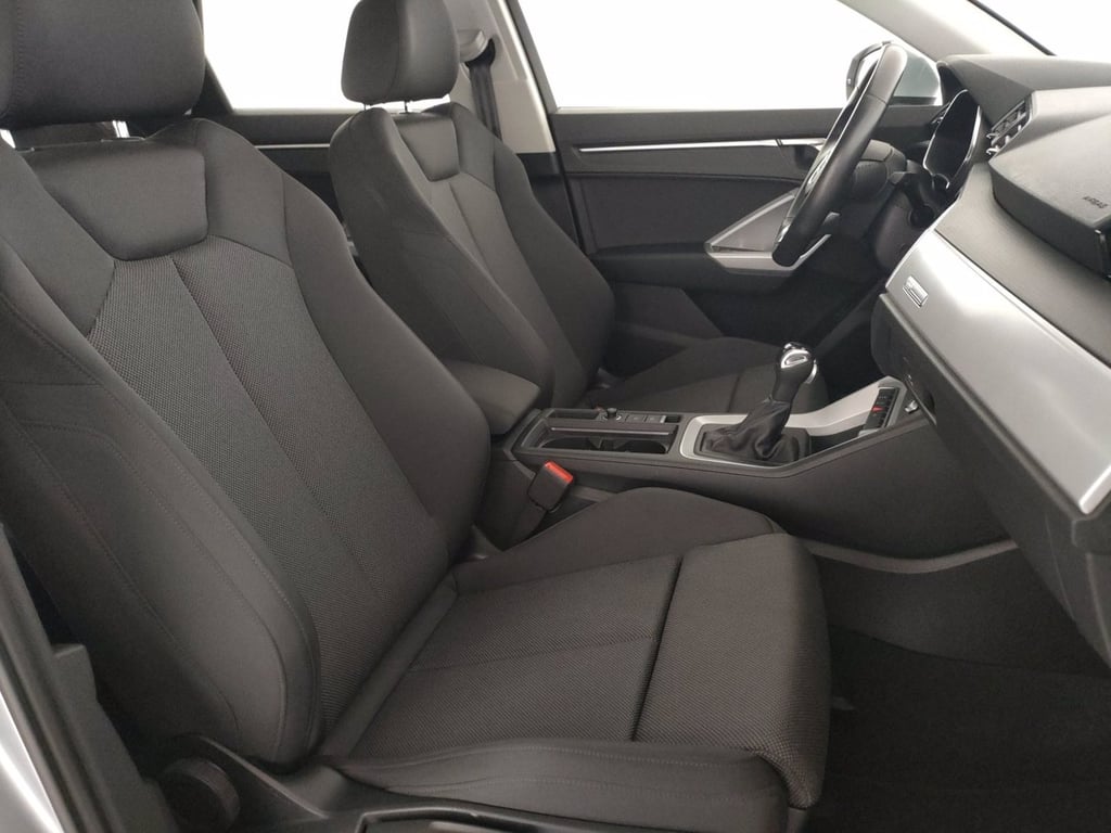 AUDI Q3 35 1.5 tfsi business advanced s-tronic