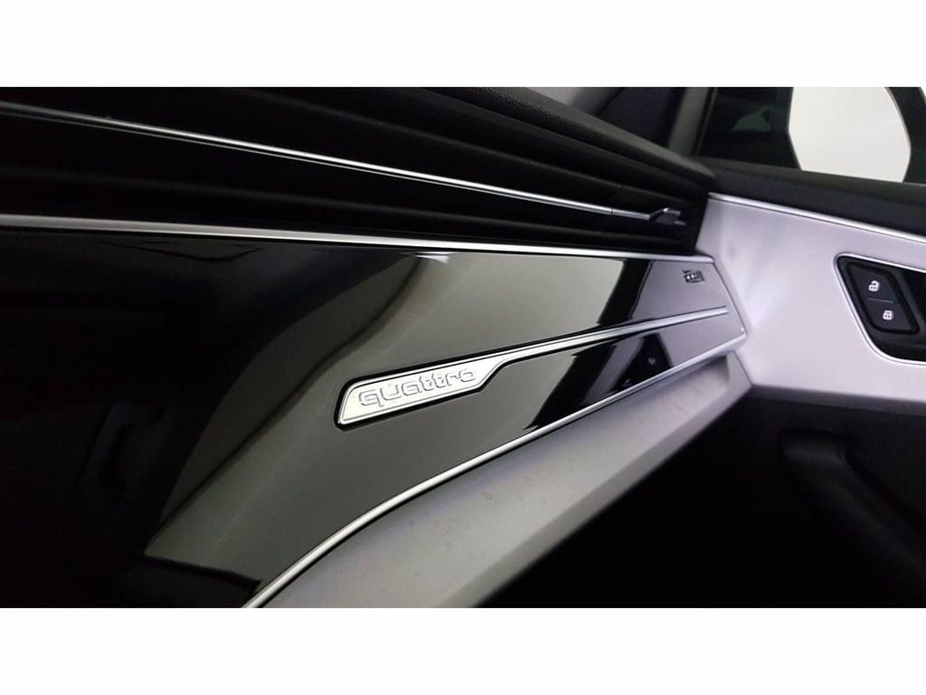 AUDI Q8 45 3.0 tdi mhev quattro tiptronic