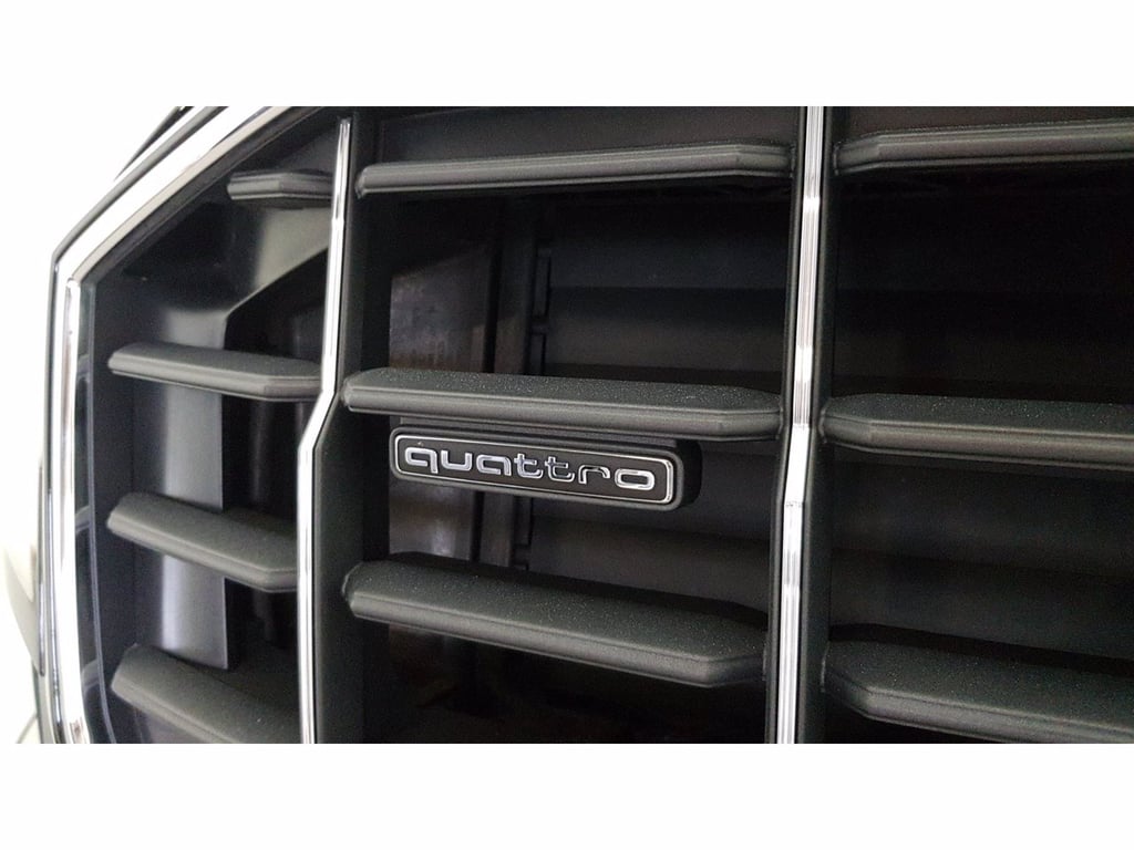 AUDI Q8 45 3.0 tdi mhev quattro tiptronic