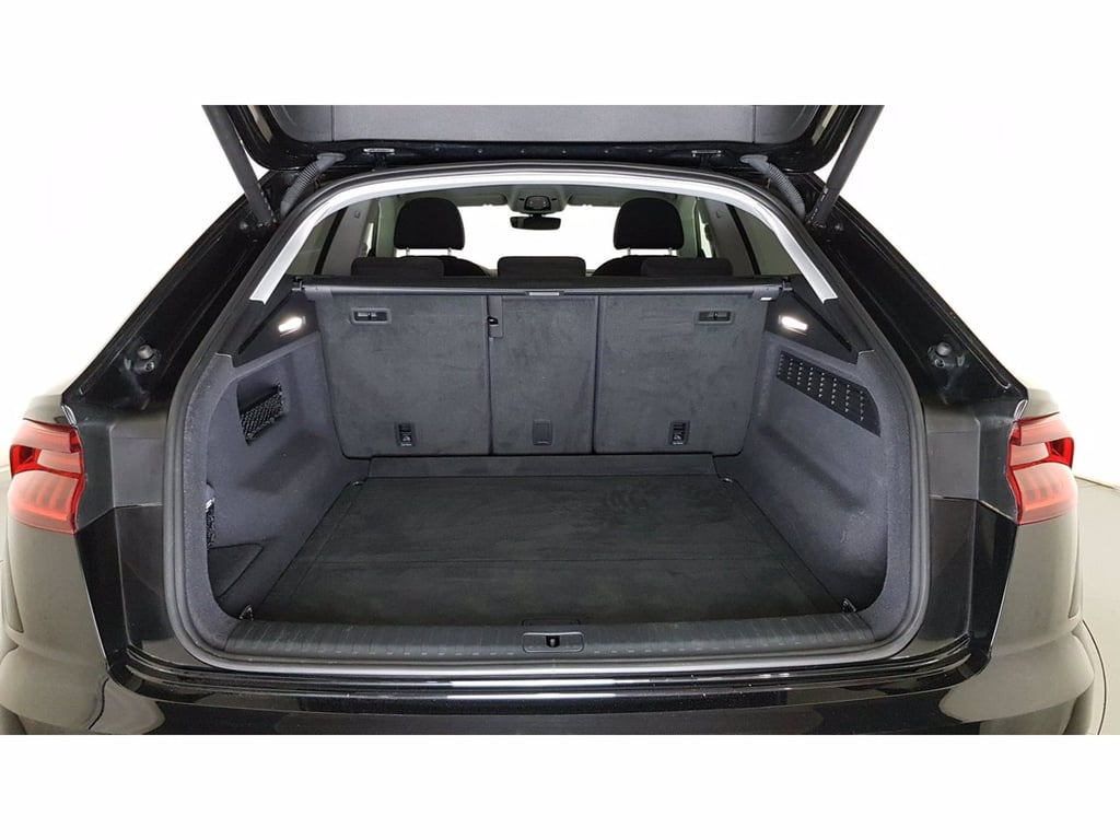 AUDI Q8 45 3.0 tdi mhev quattro tiptronic