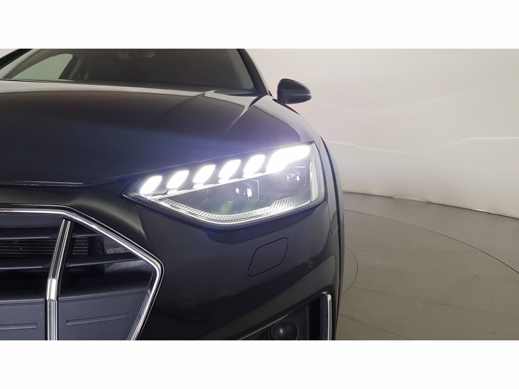 AUDI A4 allroad 40 2.0 tdi mhev identity contrast quattro 204cv s-tronic