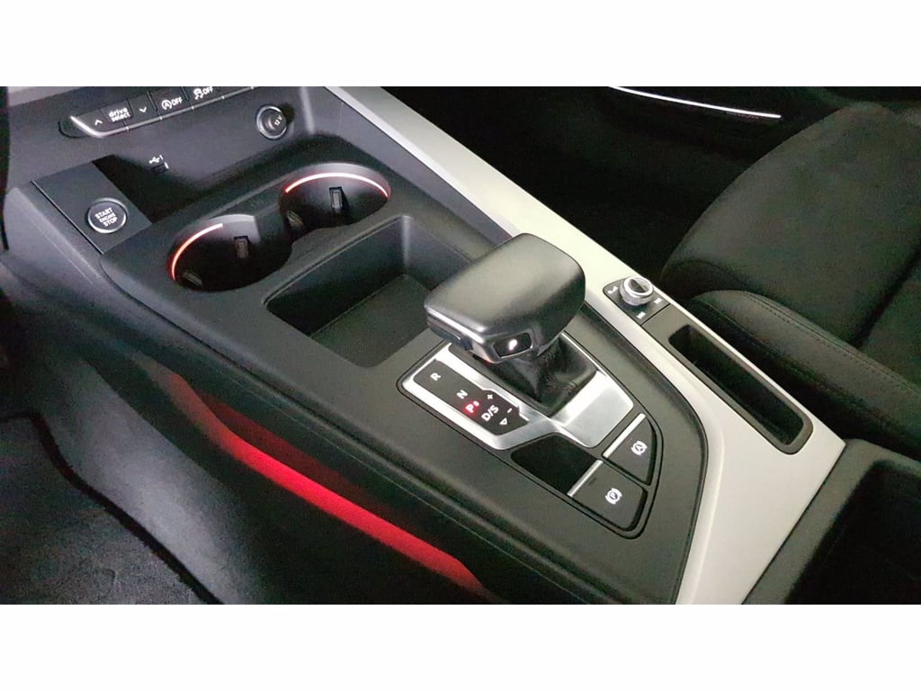 AUDI A4 allroad 40 2.0 tdi mhev identity contrast quattro 204cv s-tronic