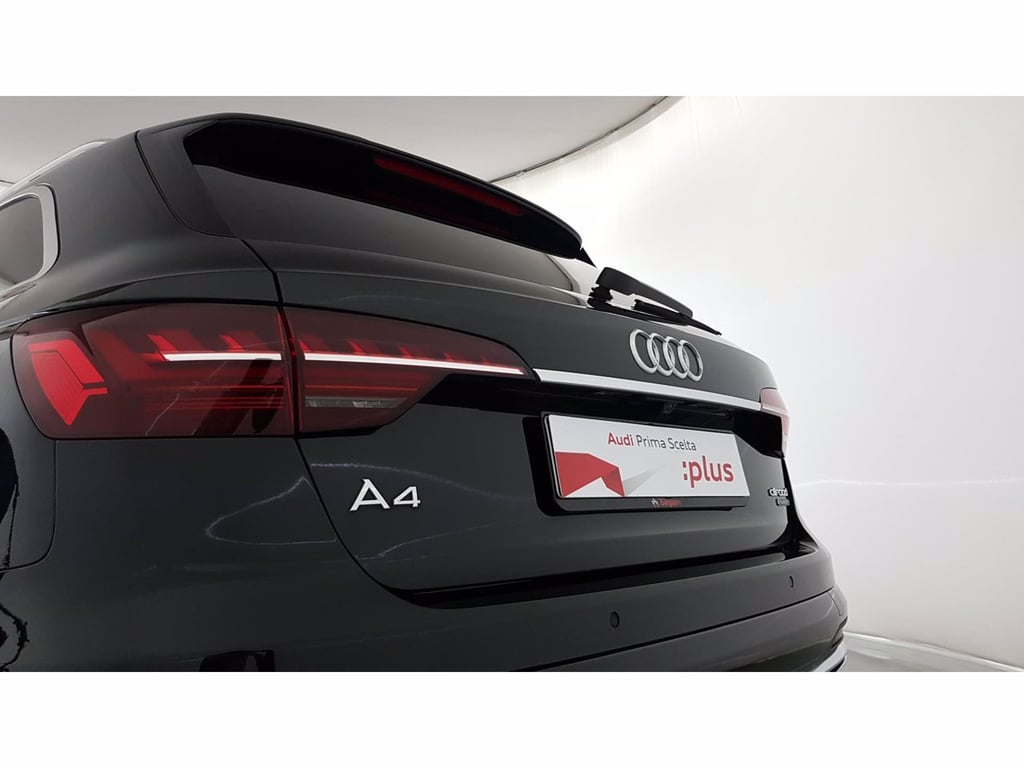 AUDI A4 allroad 40 2.0 tdi mhev identity contrast quattro 204cv s-tronic