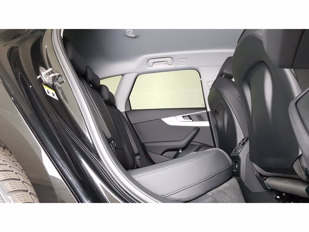 AUDI A4 allroad 40 2.0 tdi mhev identity contrast quattro 204cv s-tronic