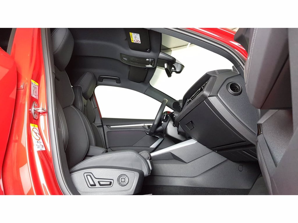 AUDI A3 sportback 2.0 tdi s line edition 150cv s-tronic