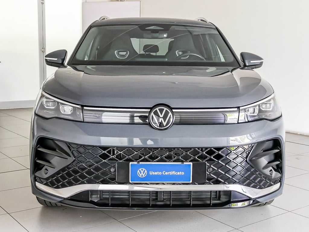 VOLKSWAGEN Tiguan 2.0 tdi r-line 150cv dsg