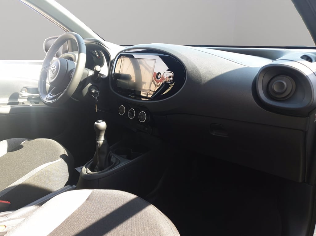 TOYOTA Aygo x 1.0 active 72cv