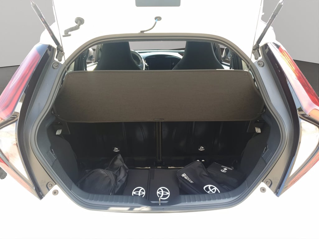TOYOTA Aygo x 1.0 active 72cv
