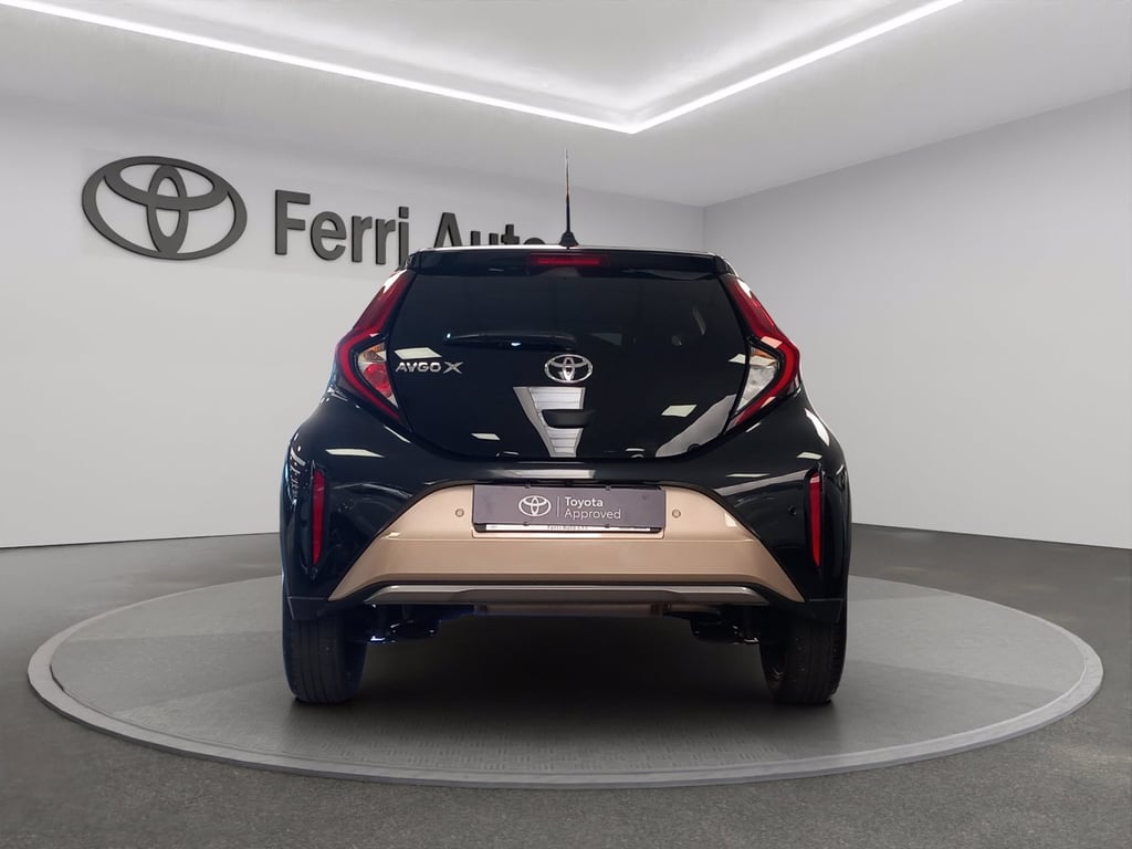 TOYOTA Aygo x 1.0 lounge 72cv