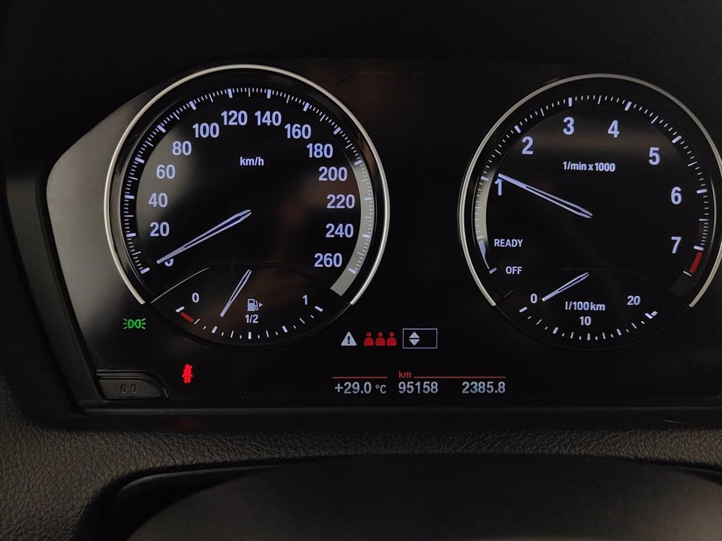 BMW 118i advantage 5p
