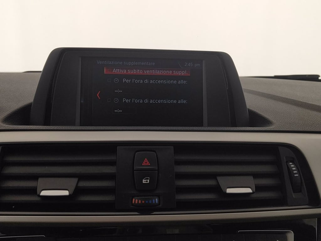 BMW 118i advantage 5p