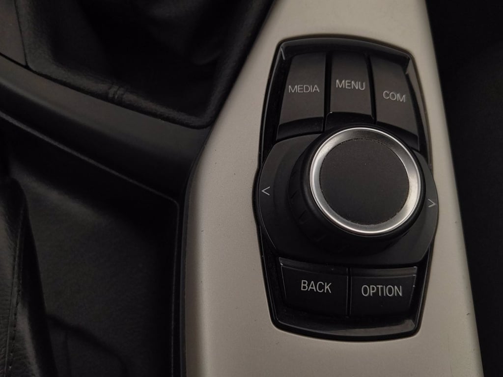 BMW 118i advantage 5p