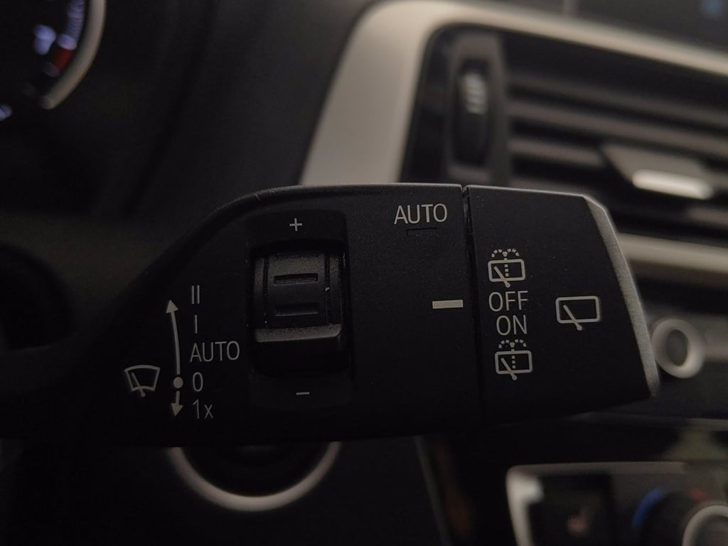 BMW 118i advantage 5p