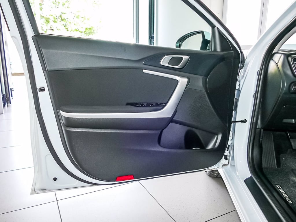KIA Ceed 5 porte 1.4 t-gdi 140cv business class 2wd
