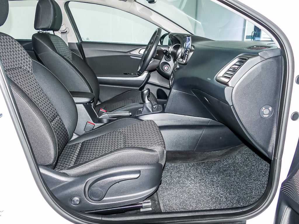 KIA Ceed 5 porte 1.4 t-gdi 140cv business class 2wd