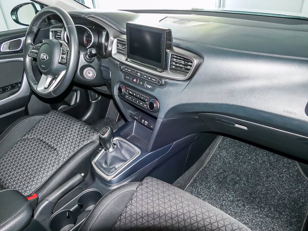 KIA Ceed 5 porte 1.4 t-gdi 140cv business class 2wd