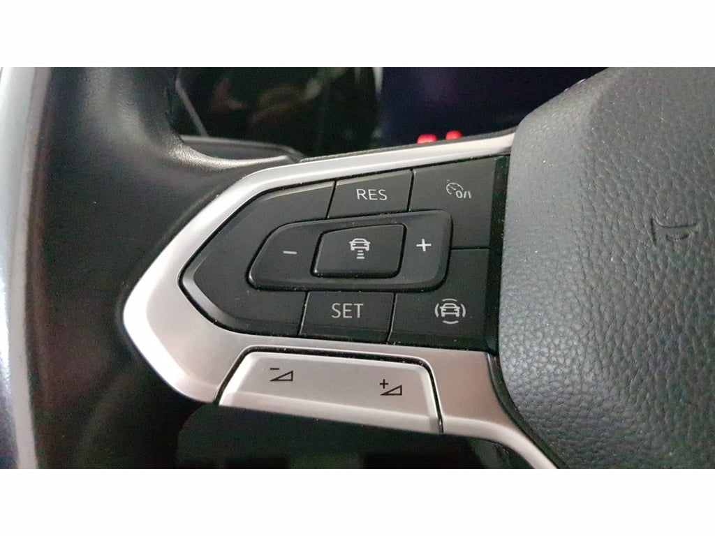 VOLKSWAGEN Golf 2.0 tdi life 150cv dsg