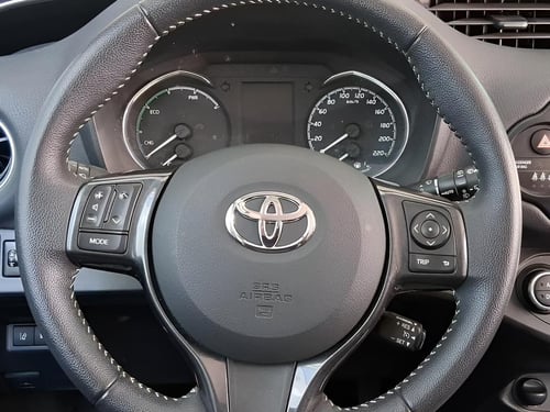 TOYOTA Yaris 5p 1.5h active my18