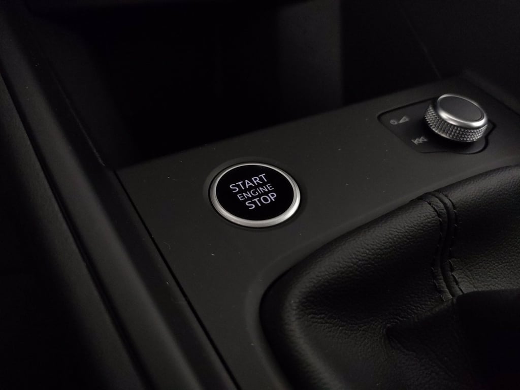 AUDI A1 allstreet 30 1.0 tfsi identity contrast 116cv