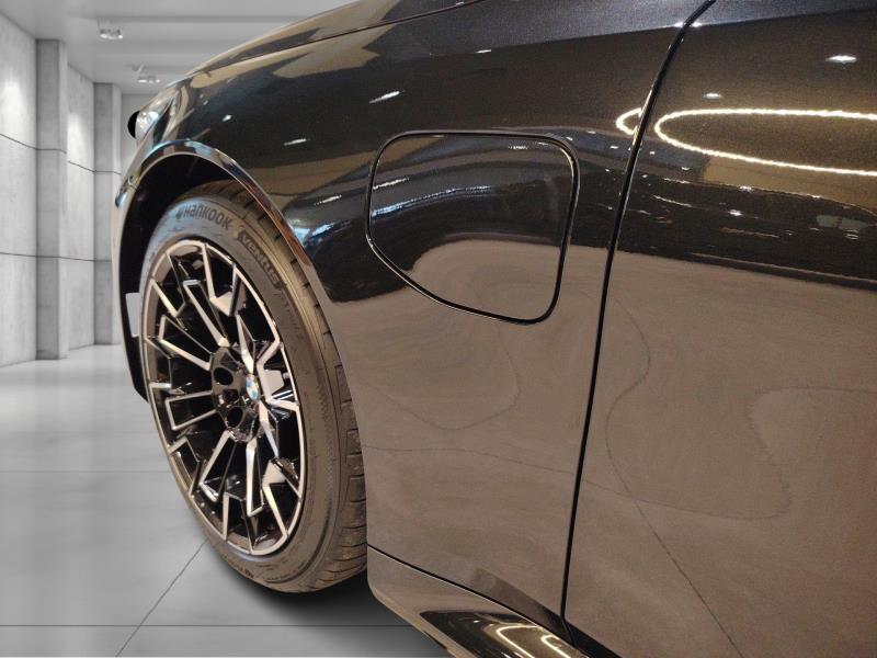 BMW M5 touring 4.4 727cv auto