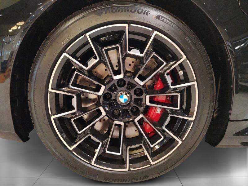 BMW M5 touring 4.4 727cv auto