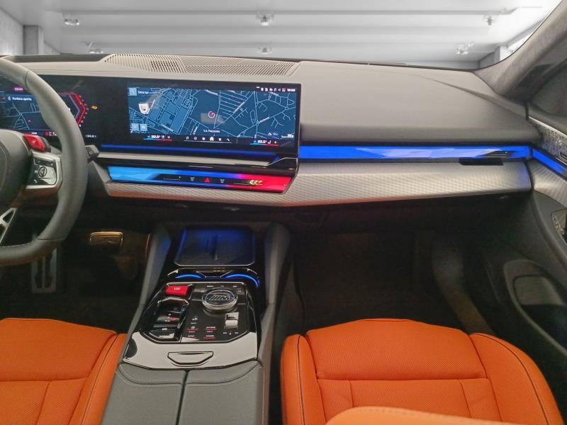 BMW M5 touring 4.4 727cv auto