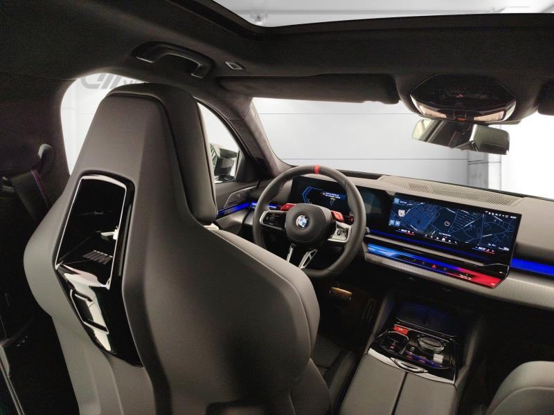 BMW M5 touring 4.4 727cv auto
