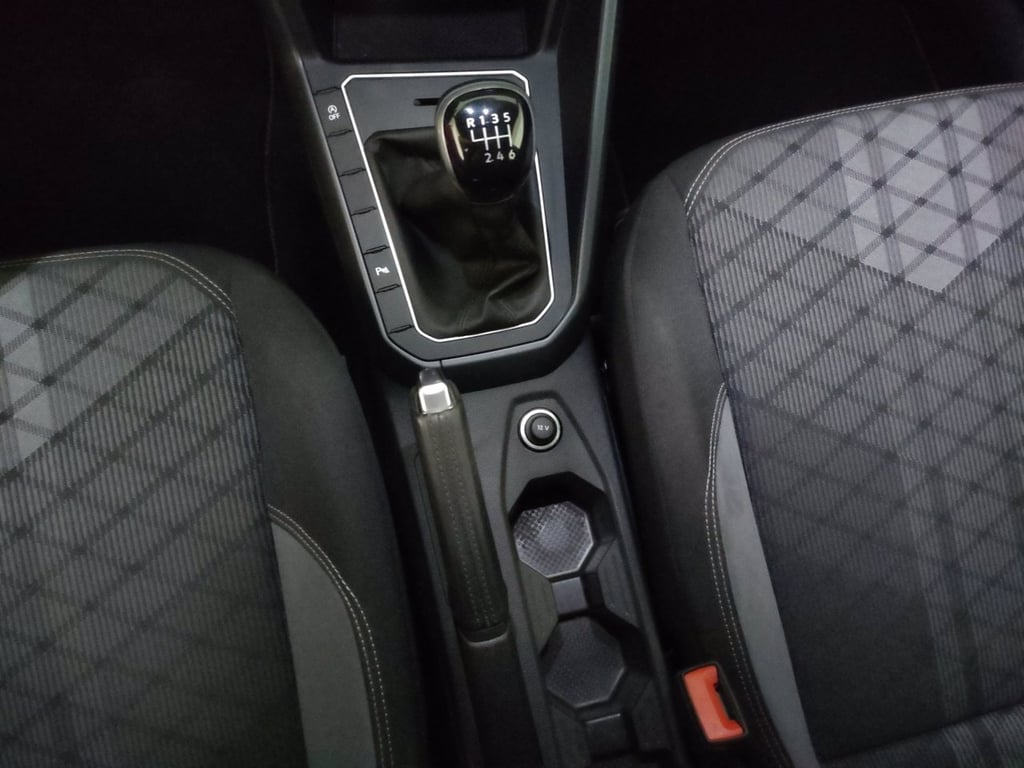 VOLKSWAGEN Taigo 1.0 tsi r-line 110cv